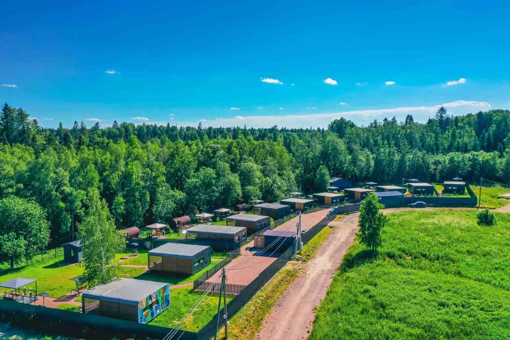 Сеть smart-коттеджей ЁLKI в Ленинградской области